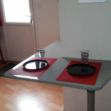 Pasteur Apartment